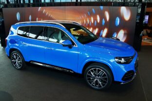 Mercedes_glb_eq_05.jpg