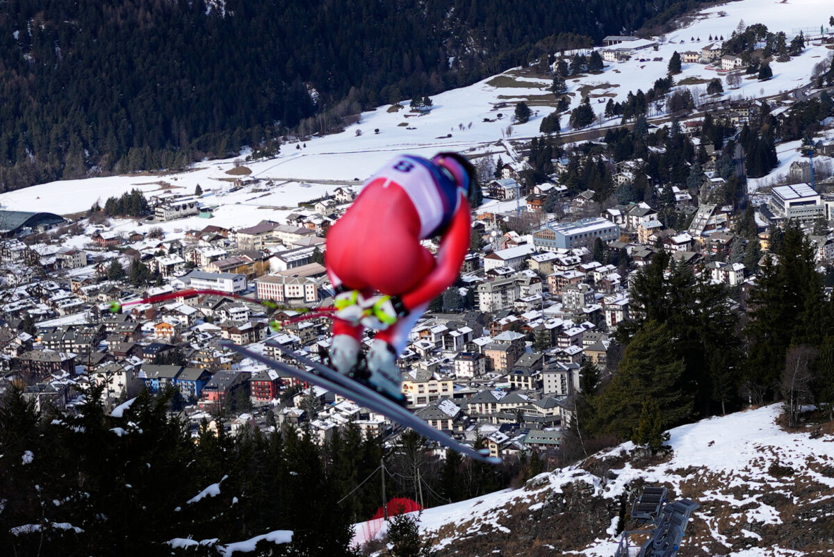 Zjazd mužov na zimnej olympiáde 2026