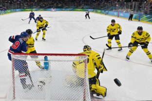 Hokej štvrťfinále USA - Švédsko na olympiáde