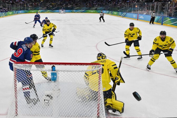 Hokej štvrťfinále USA - Švédsko na olympiáde