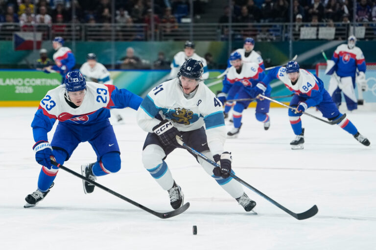 Hokej zápas o 3. miesto (bronz): Slovensko - Fínsko (fotografie)