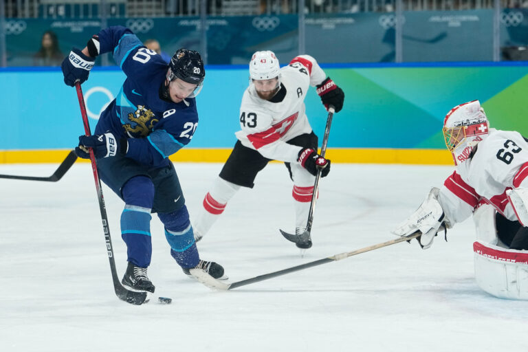 Hokej štvrťfinále Fínsko - Švajčiarsko na olympiáde