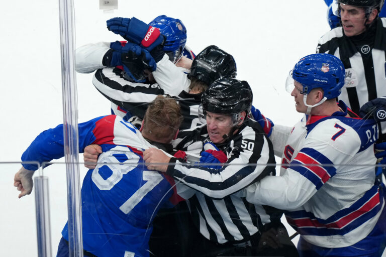 Hokej - semifinále: Slovensko - USA (fotografie)
