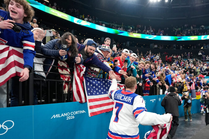 Hokej finále na olympiáde: Kanada - USA (fotografie)