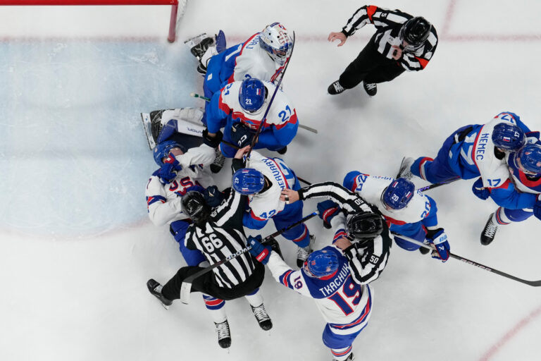 Hokej - semifinále: Slovensko - USA (fotografie)
