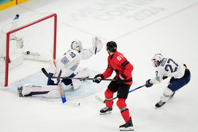 Hokej na olympiáde: Kanada - Francúzsko