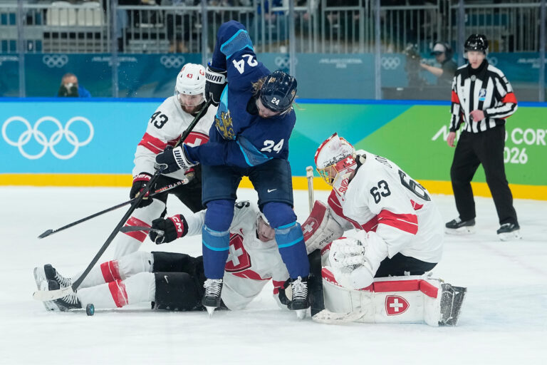 Hokej štvrťfinále Fínsko - Švajčiarsko na olympiáde