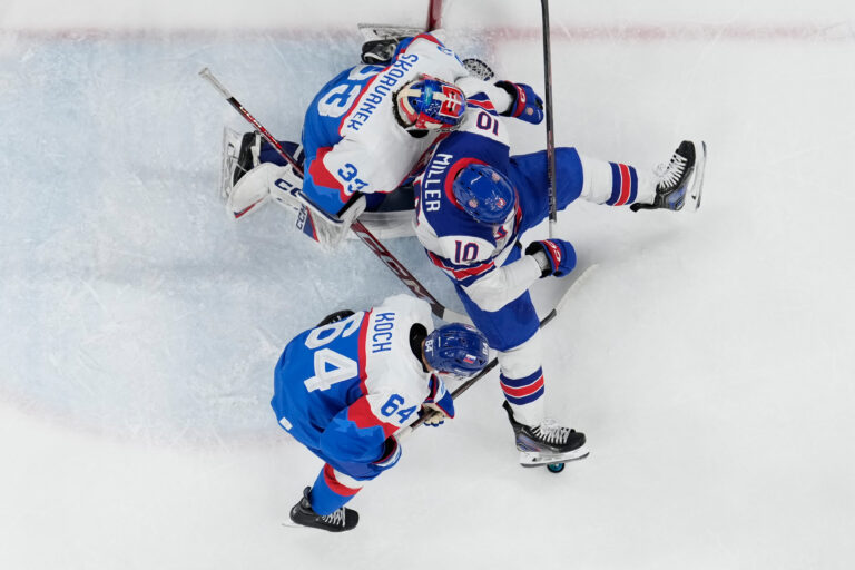 Hokej - semifinále: Slovensko - USA (fotografie)