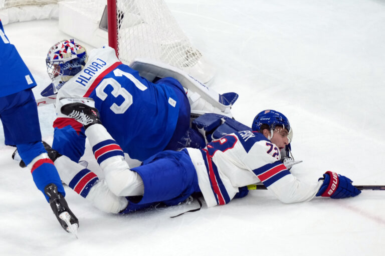 Hokej - semifinále: Slovensko - USA (fotografie)