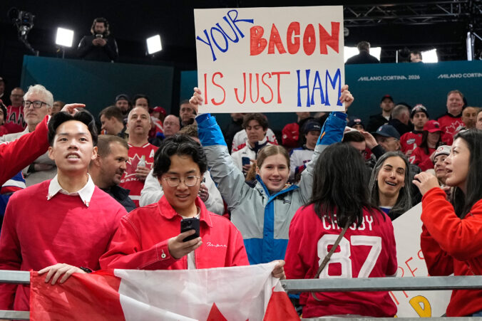Hokej finále na olympiáde: Kanada - USA (fotografie)