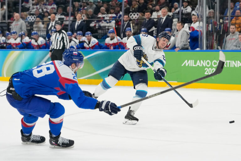 Hokej zápas o 3. miesto (bronz): Slovensko - Fínsko (fotografie)