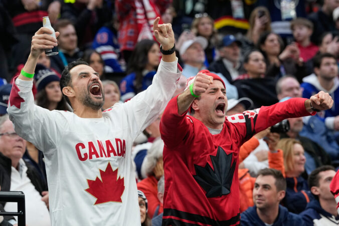 Hokej finále na olympiáde: Kanada - USA (fotografie)