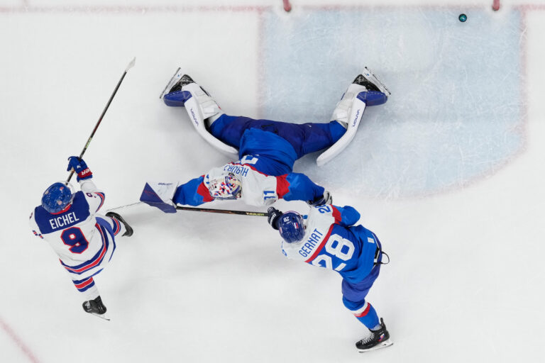 Hokej - semifinále: Slovensko - USA (fotografie)