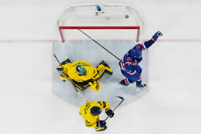 Hokej štvrťfinále USA - Švédsko na olympiáde