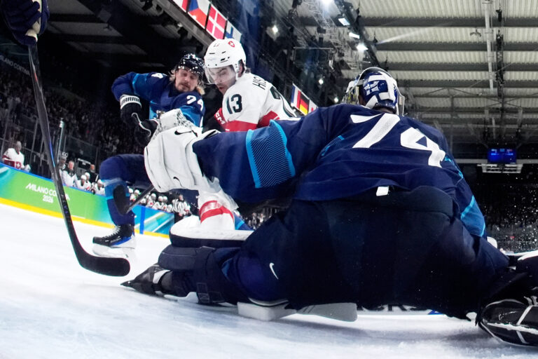 Hokej štvrťfinále Fínsko - Švajčiarsko na olympiáde