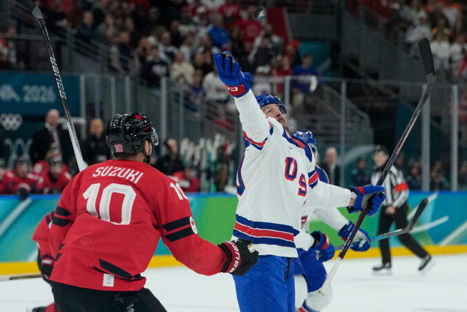Hokej finále na olympiáde: Kanada - USA (fotografie)