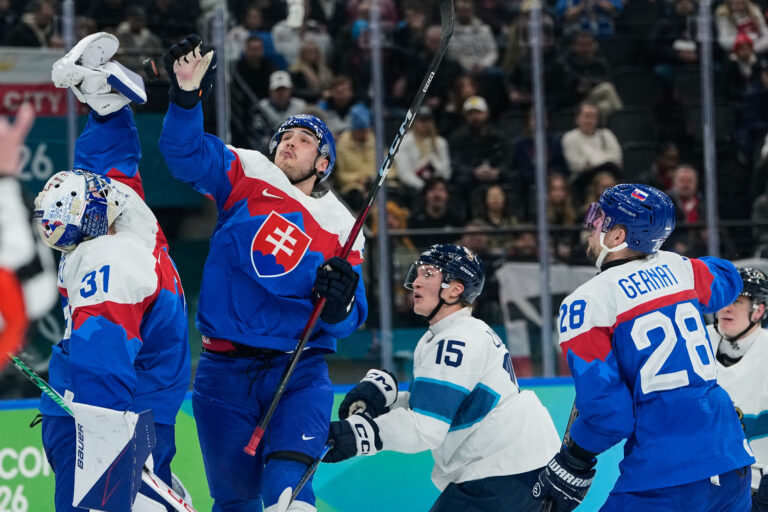 Hokej zápas o 3. miesto (bronz): Slovensko - Fínsko (fotografie)