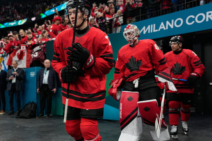 Hokej finále na olympiáde: Kanada - USA (fotografie)