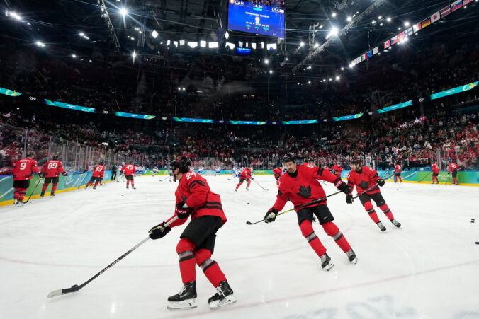 Hokej finále na olympiáde: Kanada - USA (fotografie)