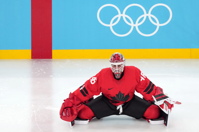 Hokej finále na olympiáde: Kanada - USA (fotografie)