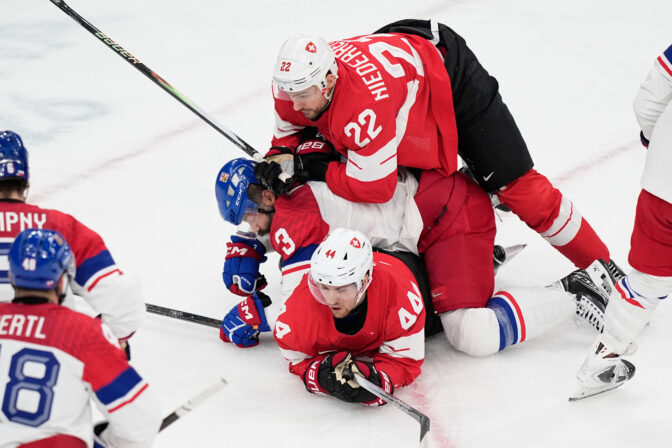 Hokej na olympiáde: Švajčiarsko - Česko