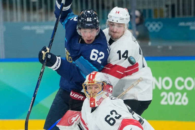 Hokej štvrťfinále Fínsko - Švajčiarsko na olympiáde