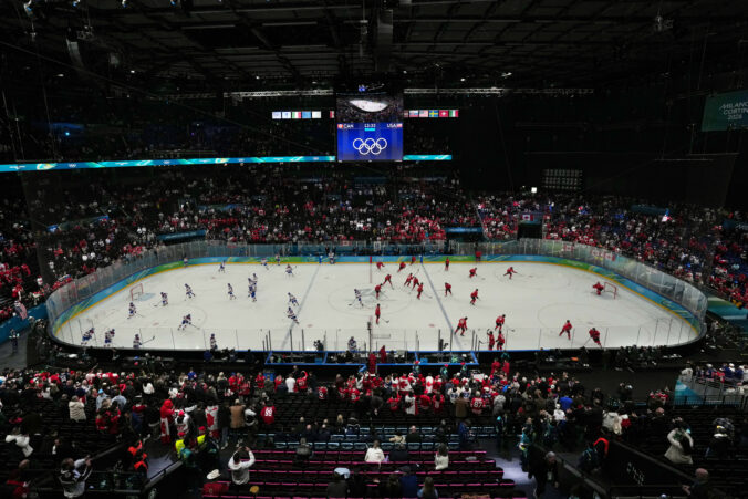 Hokej finále na olympiáde: Kanada - USA (fotografie)