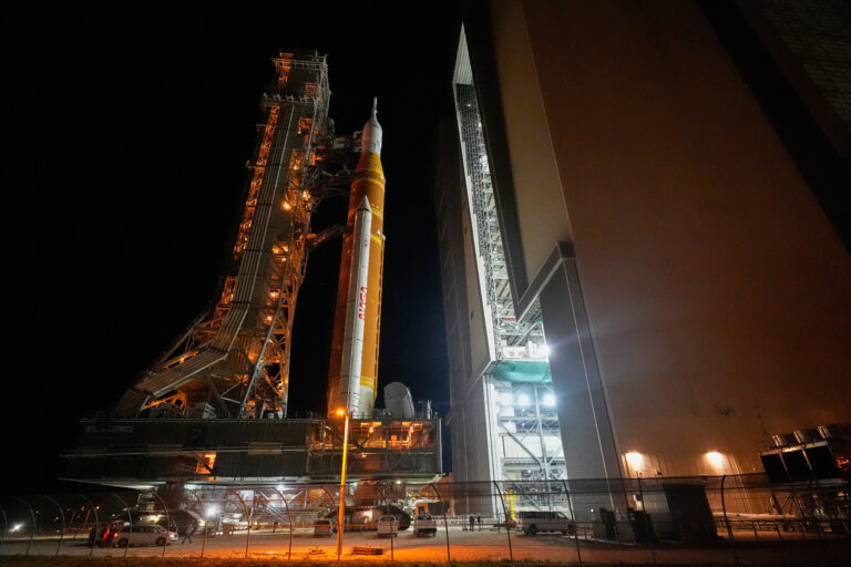 NASA Artemis Moonshot
