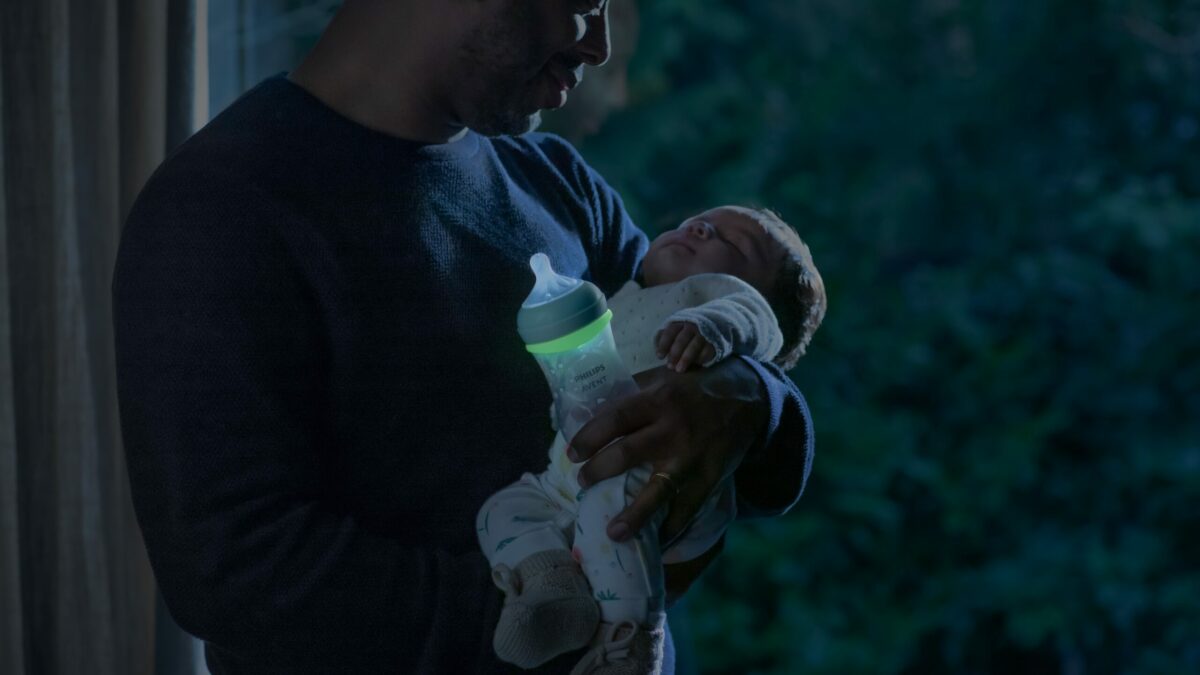 Natural response bottle with natural response nipple yoda_co_mip_1_scy903 81_9oz_nt_gid_mistyd.jpg