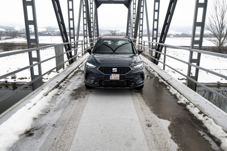 Seat Arona pohľad spredu