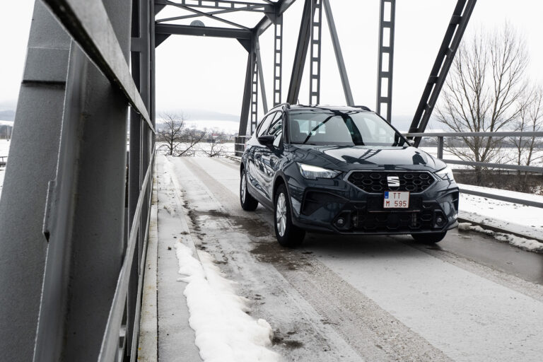 Seat Arona pohľad spredu