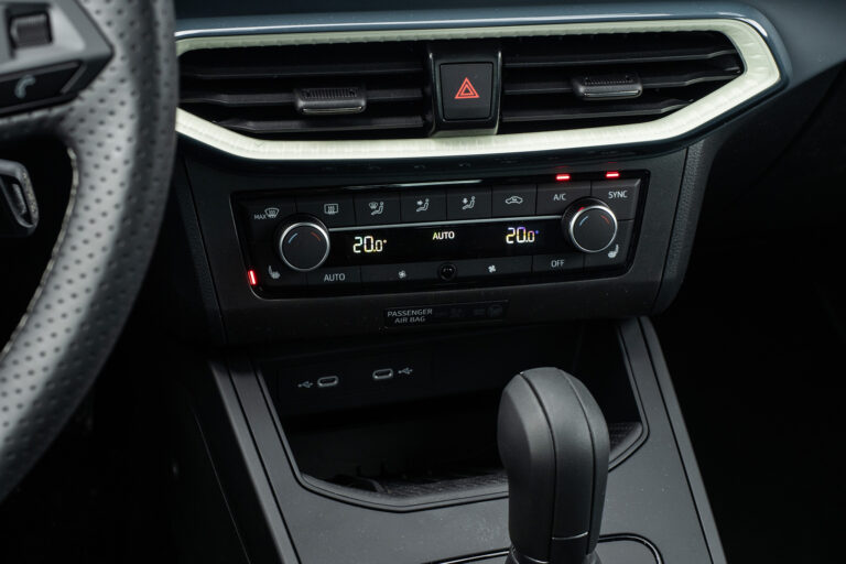 Seat Arona ovládacie prvky klimatizácie