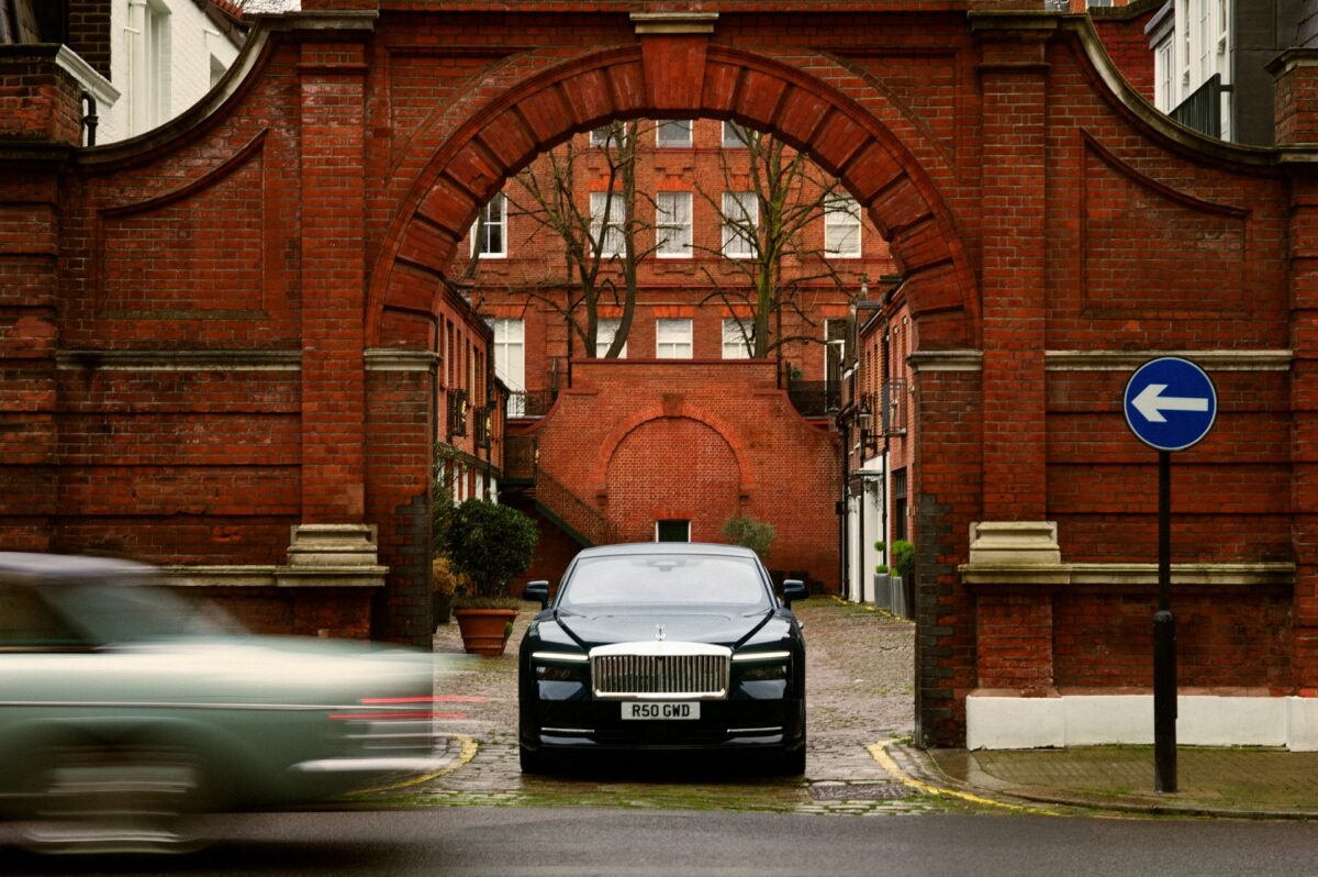 Rolls royce spectre a spectre black badge_16.jpg