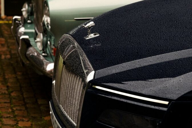 Rolls royce spectre a spectre black badge_17.jpg