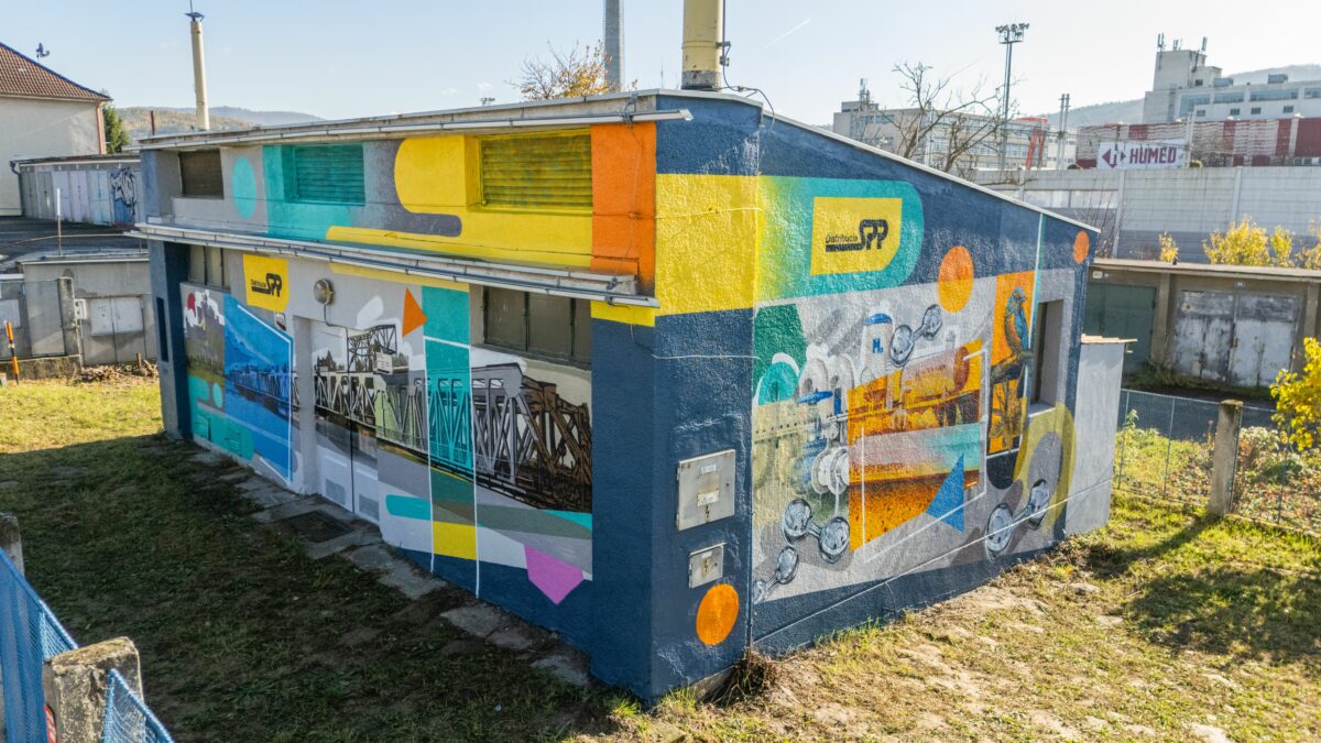 Street Art regulačná stanica v Trenčíne.
