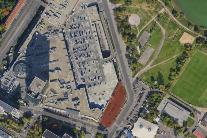 Pri jazere Kuchajda vyrastie tretia veža Polusu