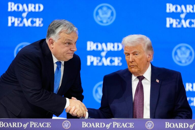 Americký prezident Donald Trump a maďarský premiér Viktor Orbán.
