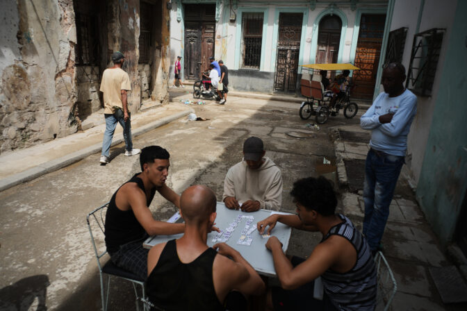 APTOPIX Cuba Power Outage