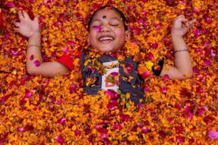 APTOPIX India Holi Festival