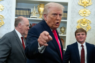 APTOPIX Trump