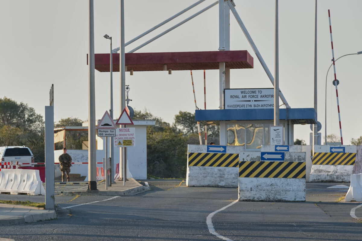 Britská základňa v blízkosti Limassolu na Cypre, ktorú zasiahol dron.