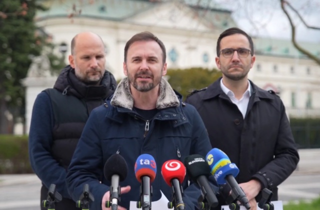 Hnutie Slovensko ,palivá