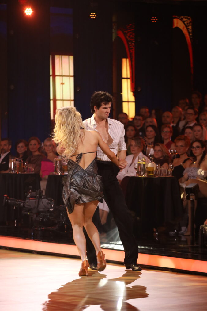 Fotografie Let's Dance 2026 (tretí priamy prenos): Vypadol druhý pár, najmenej bodov mal Mokrý a Koleník bol druhý