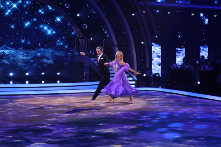 Fotografie Let's Dance 2026 (tretí priamy prenos): Vypadol druhý pár, najmenej bodov mal Mokrý a Koleník bol druhý