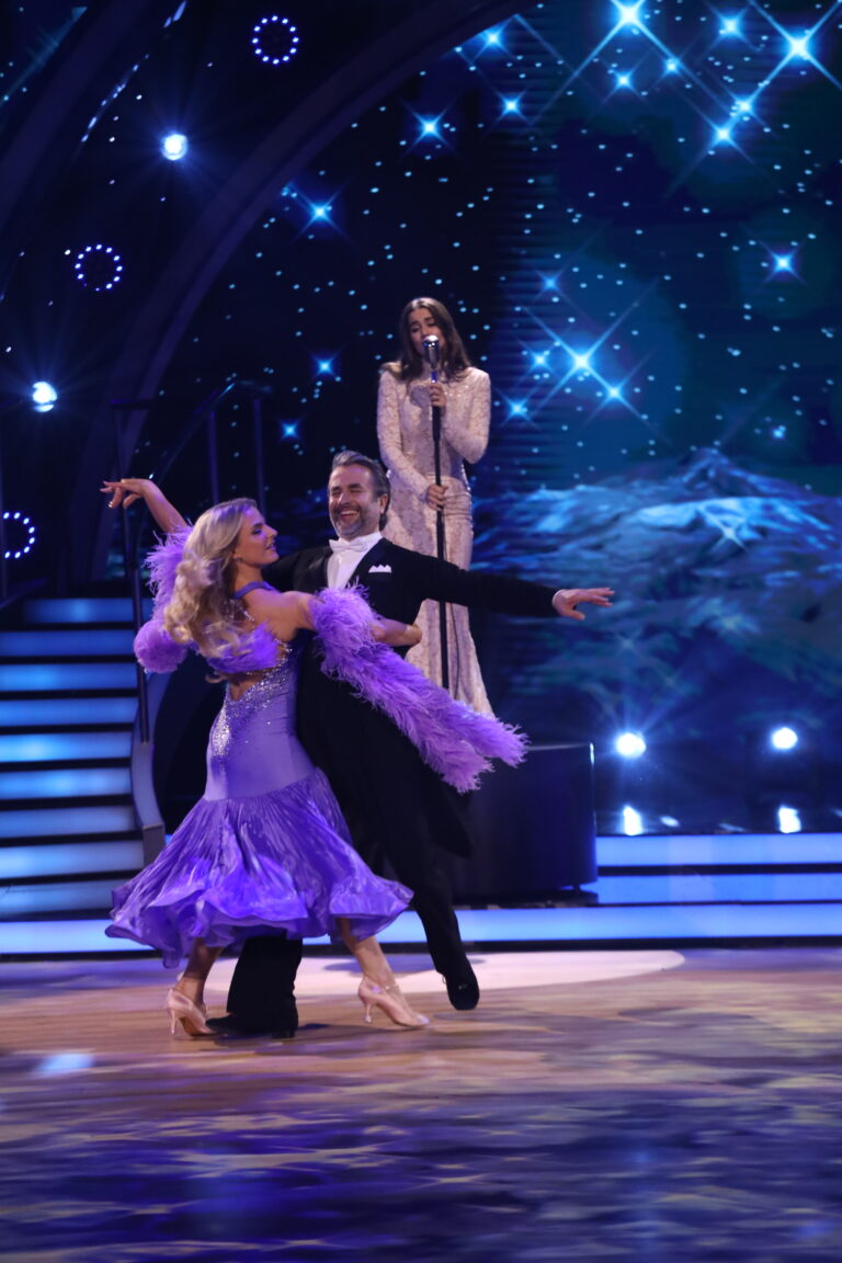 Fotografie Let's Dance 2026 (tretí priamy prenos): Vypadol druhý pár, najmenej bodov mal Mokrý a Koleník bol druhý