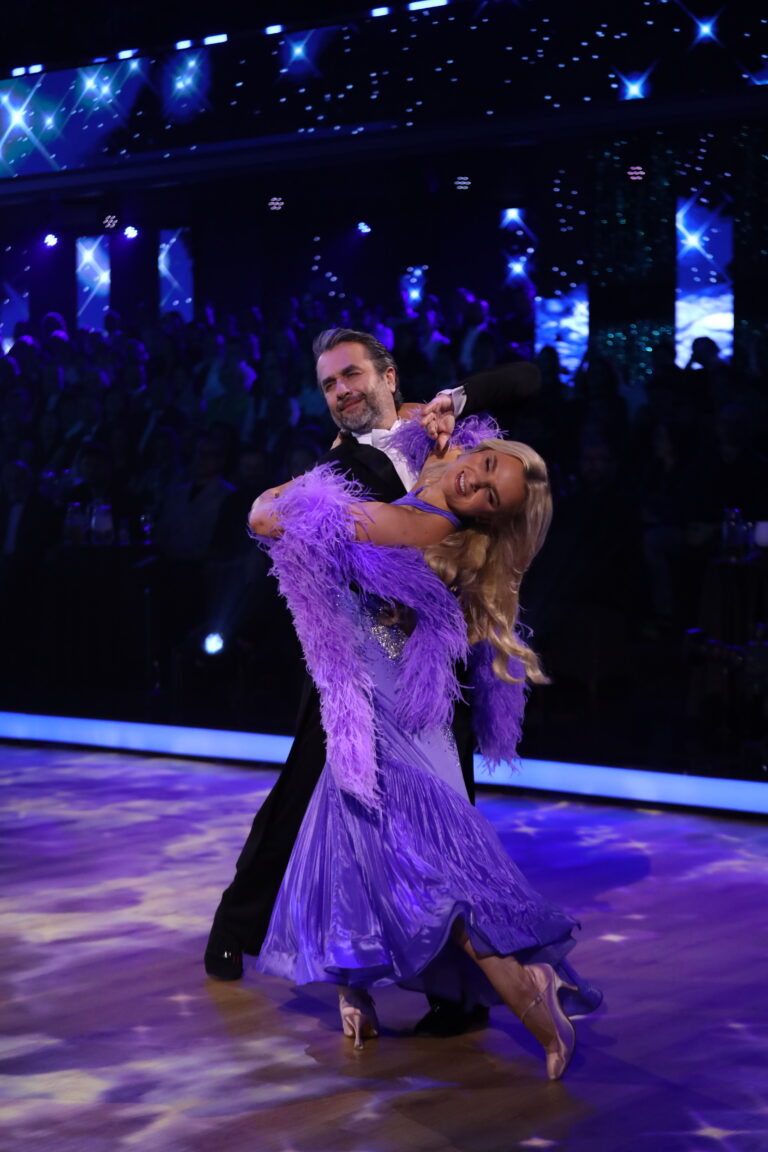 Fotografie Let's Dance 2026 (tretí priamy prenos): Vypadol druhý pár, najmenej bodov mal Mokrý a Koleník bol druhý