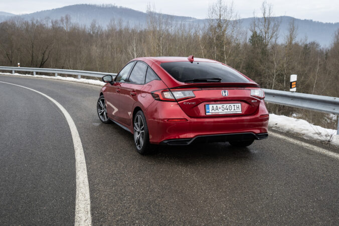 test Honda Civic e:HEV