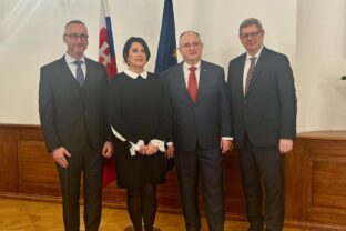 S ministrom.jpg