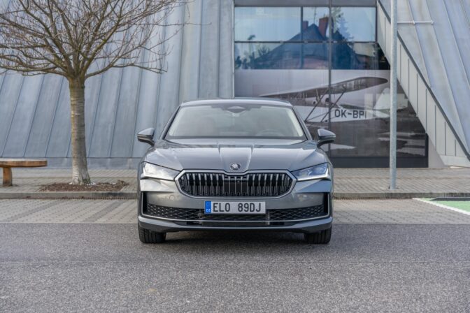 Skoda superb_iv_05.jpg