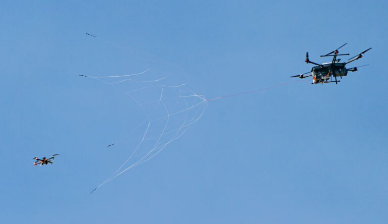 Storyteller dronehunter firing netgun.jpg